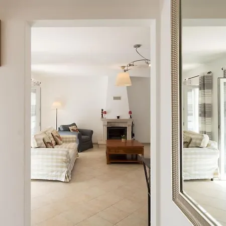 Villa Proxima Onda - Time To Enjoy *